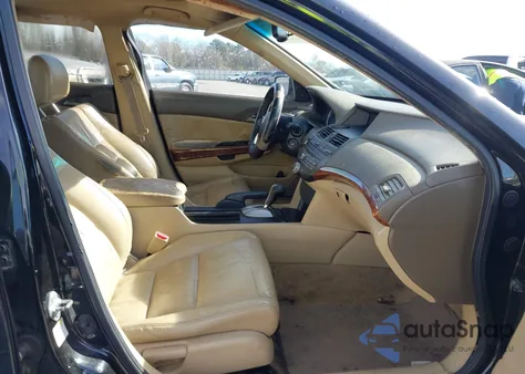 2010 Honda Accord 2.4 Ex-L from USA, damaged, VIN 1HGCP2F83AA010178